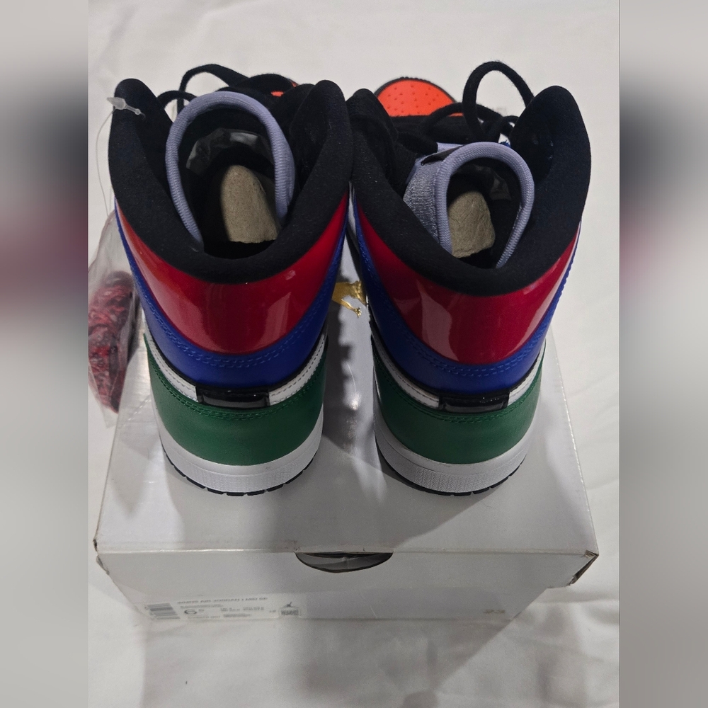 Nike Colorful High-Top Sneakers - Picture 7 of 12